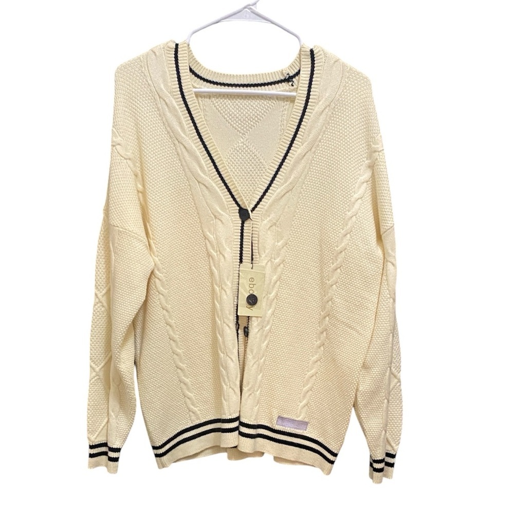 Women’s Cream Cable Knit V-Neck Sweater with Navy Trim size XS mall - Picture 5 of 15